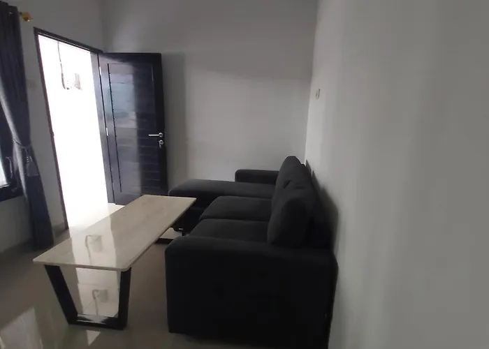 Chandra'S House